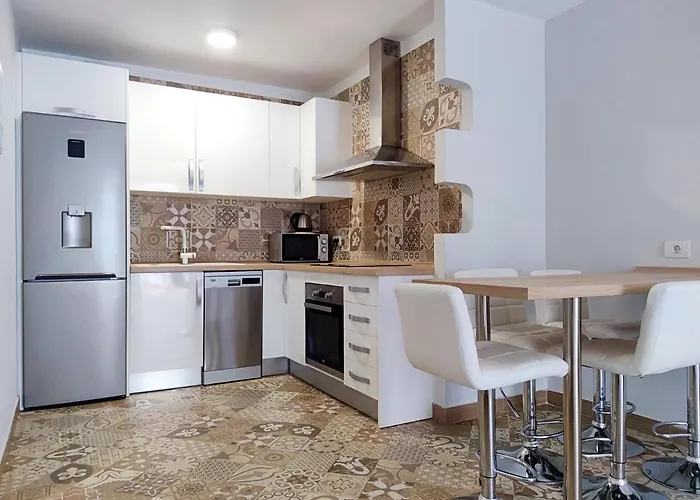 Apartament Playa De Americas 600mt From The Internet Free