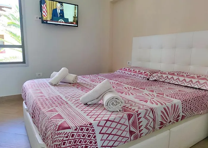 Playa De Americas 600mt From The Internet Free Playa de las Americas (Tenerife)