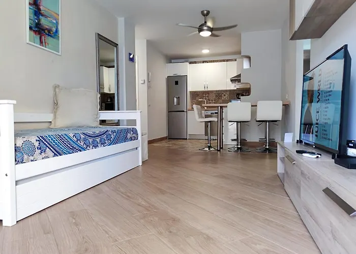 Apartment Playa De Americas 600mt From The Internet Free *