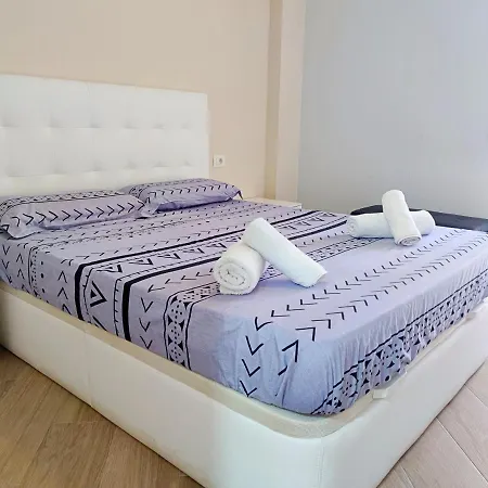 Playa De Americas 600mt From The Internet Free * Playa de las Americas (Tenerife)